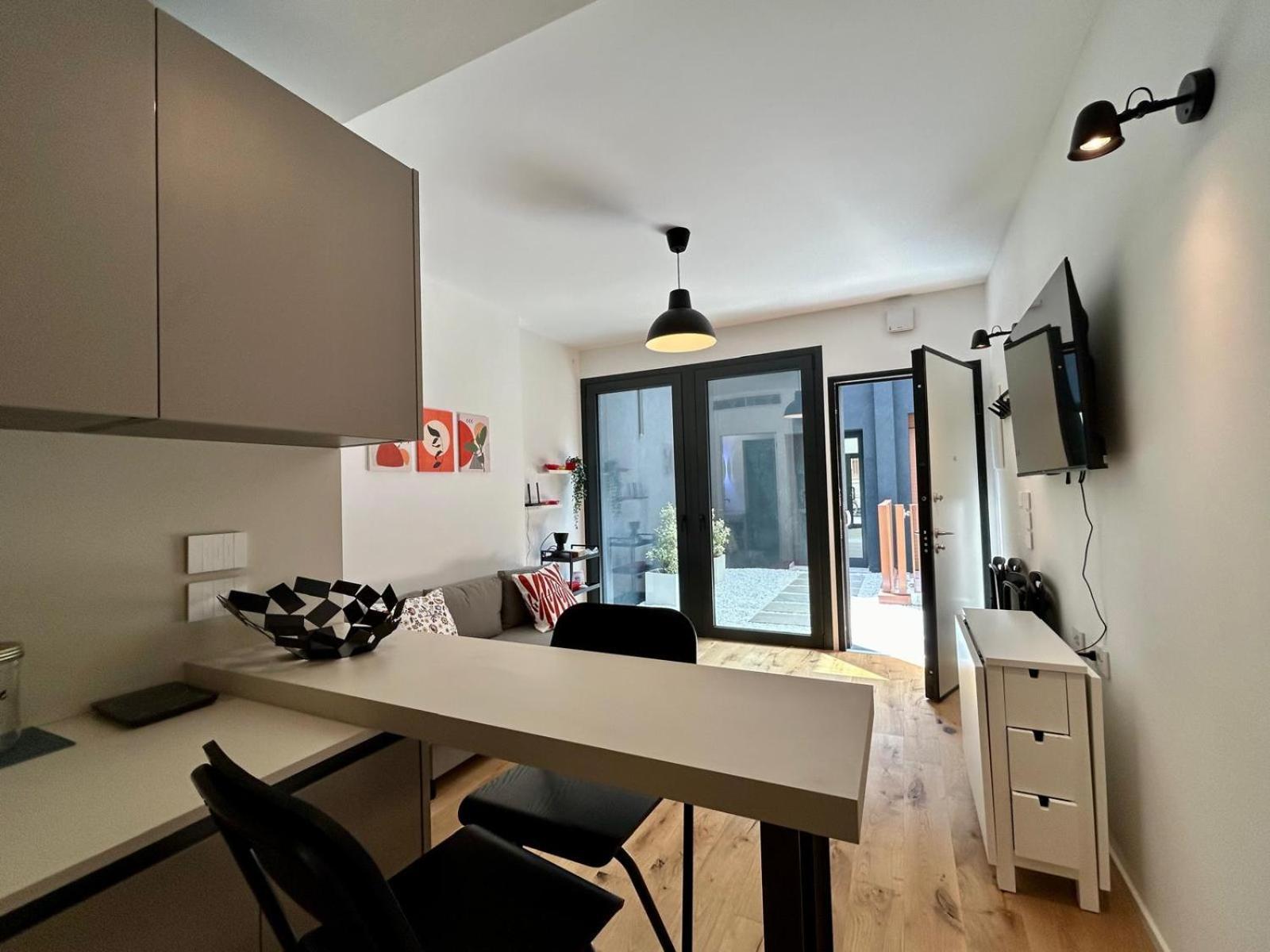Kibilu Luxury Apt With Terrace, Isola District And Near Garibaldi Station มิลาน ภายนอก รูปภาพ