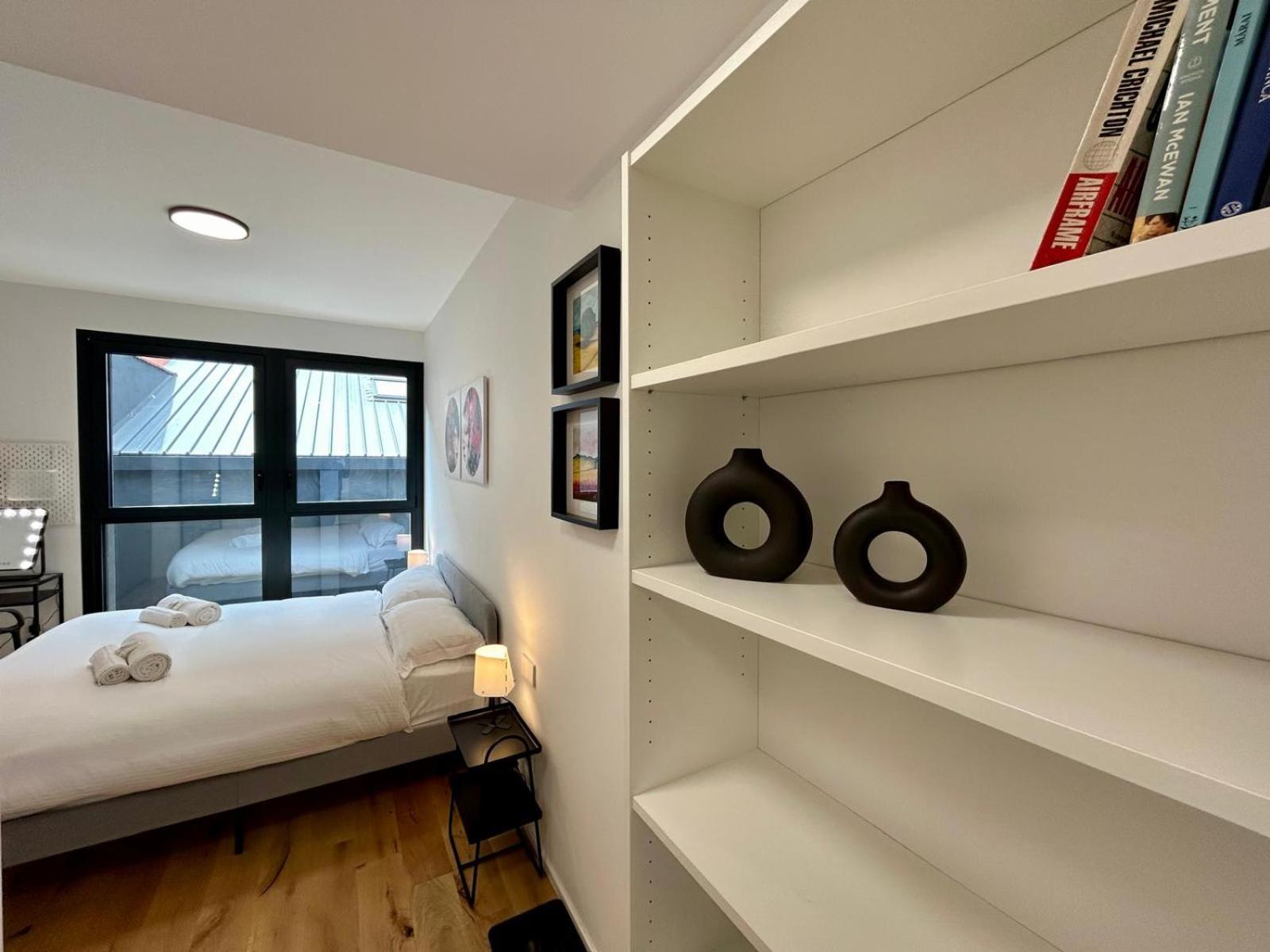Kibilu Luxury Apt With Terrace, Isola District And Near Garibaldi Station มิลาน ภายนอก รูปภาพ