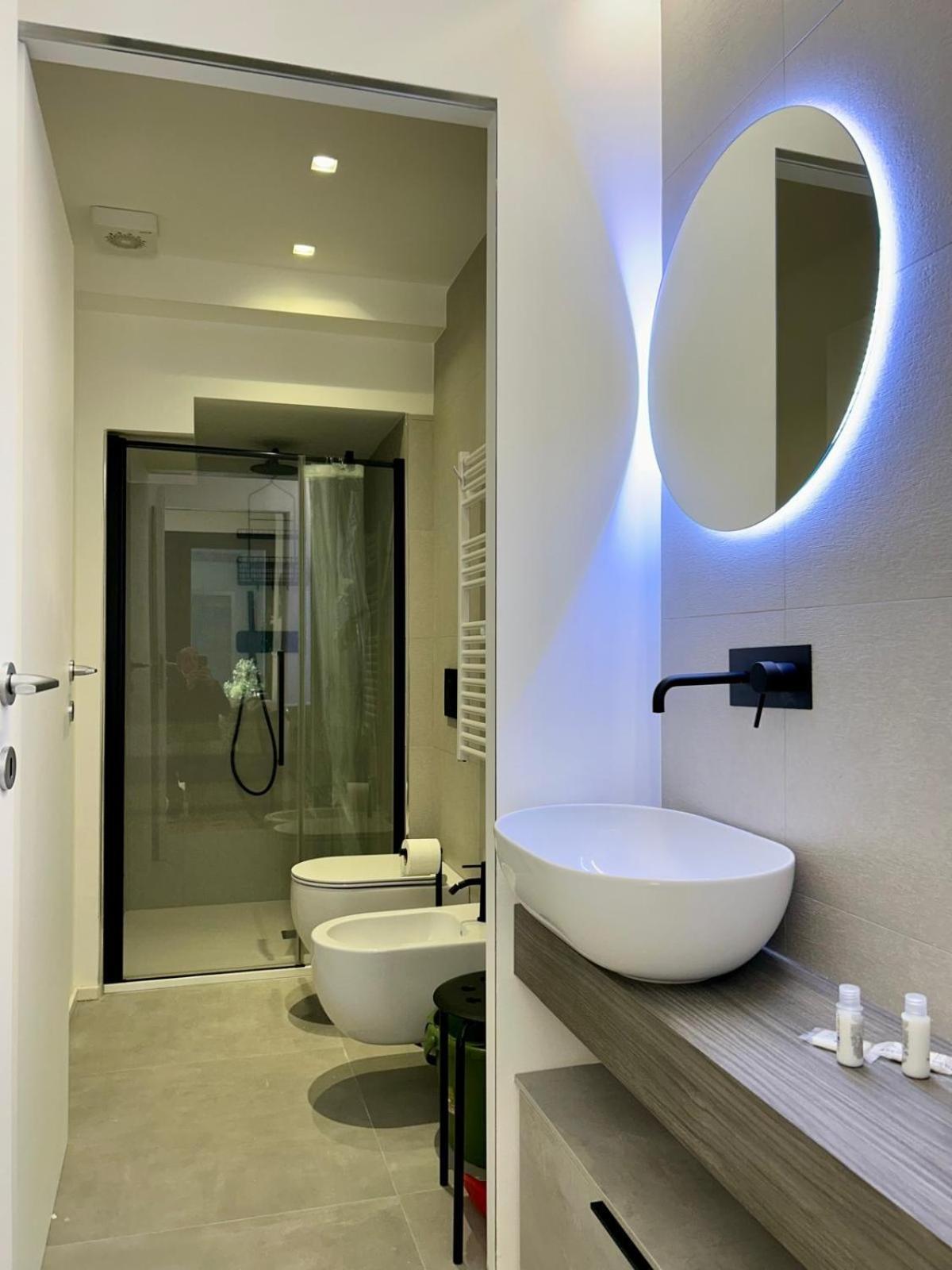 Kibilu Luxury Apt With Terrace, Isola District And Near Garibaldi Station มิลาน ภายนอก รูปภาพ